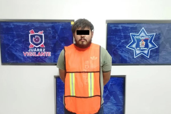 Agrede a su mamá e intenta quemar la casa