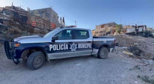 Lo balean durante riña