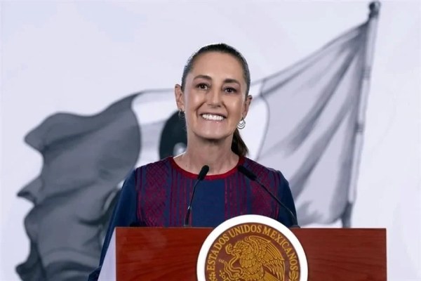 Pónganse a rezar, dice Sheinbaum a PAN por queja vs AMLO