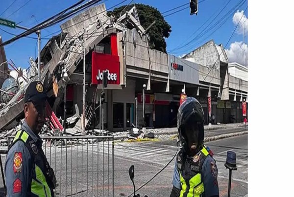Terremoto de 7.8 sacude Filipinas: Al menos 35 muertos y miles de evacuados