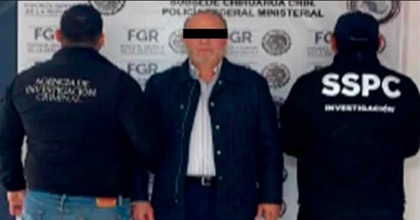 Cambia César Duarte de equipo legal
