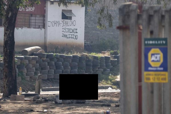 Tiroteo deja 12 muertos en Sudáfrica
