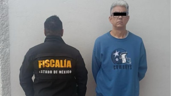 Arrestan a maestro que pidió permiso para ser novio de una alumna de 14 años