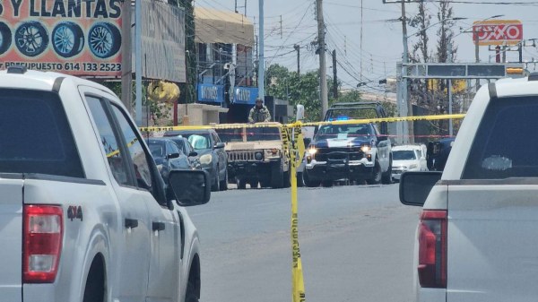 Sicarios entran a negocio de rines y ejecutan a uno