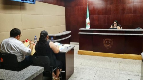 Vinculan a proceso a exjefa del Cobach