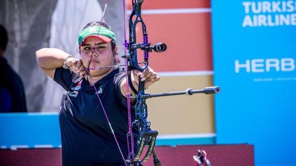 Gana Andrea Becerra oro para México en Mundial del Tiro con Arco