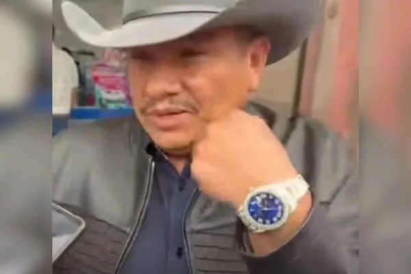 Presume petista relojes Cartier, Rolex