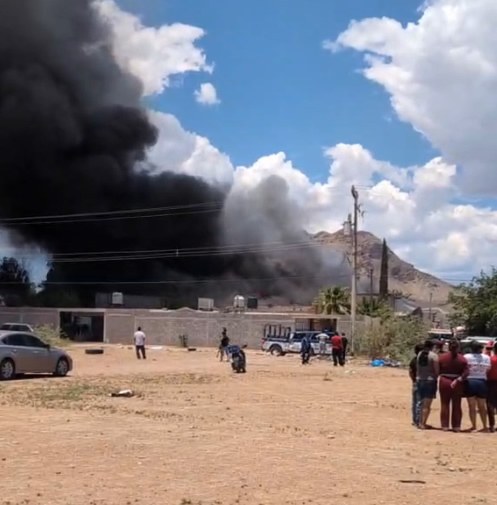 Fuerte incendio al sur