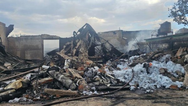 Sofocan incendio al sur