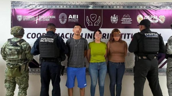 Los detienen con presuntos envoltorios de droga en la Campesina