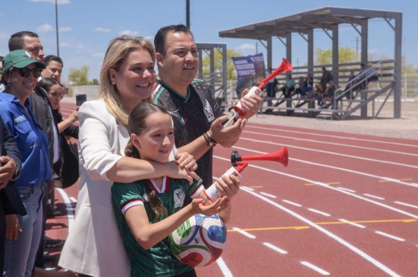Inaugura Maru pista de atletismo en Delicias