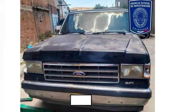 Lleva su camioneta a reparar y mecánico se niega a devolverla