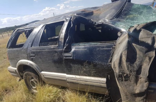 Vuelca camioneta y resulta ileso
