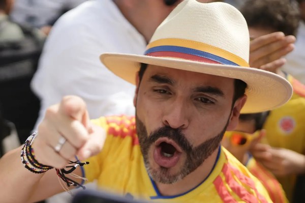 Se perfila derechista como ganador de elecciones presidenciales de Colombia