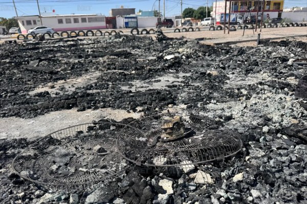 Queda iglesia en escombros tras incendio
