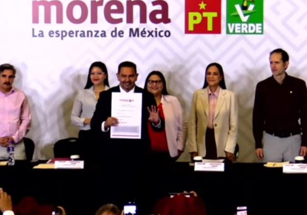 Cruz también se registra por gubernatura