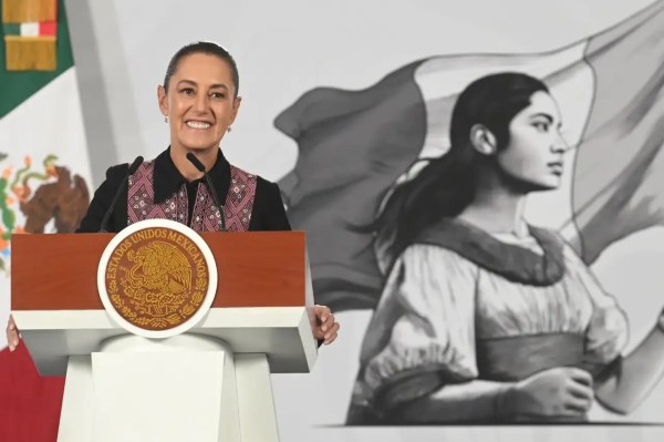 “Yo recibo a muchas madres buscadoras, nada más que no hago propaganda”: Sheinbaum
