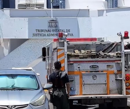Evacúan Tribunal de Justicia Administrativa por incendio