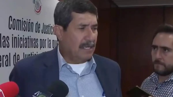 Sugiere Javier Corral retirar concesión a TV Azteca