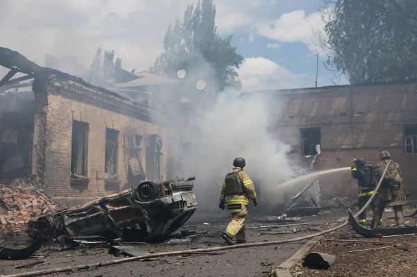 Ucrania lanza uno de sus mayores ataques con drones contra Rusia
