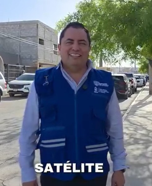 Checan fugas de agua en la colonia Satélite