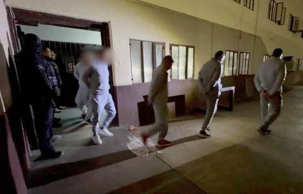 Aseguran 27 puntas tras riña en Cereso de Aquiles Serdán