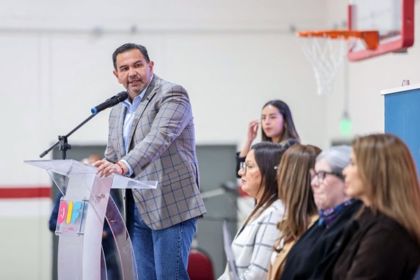 Buscan revocarle el mandato a Cruz Pérez Cuéllar