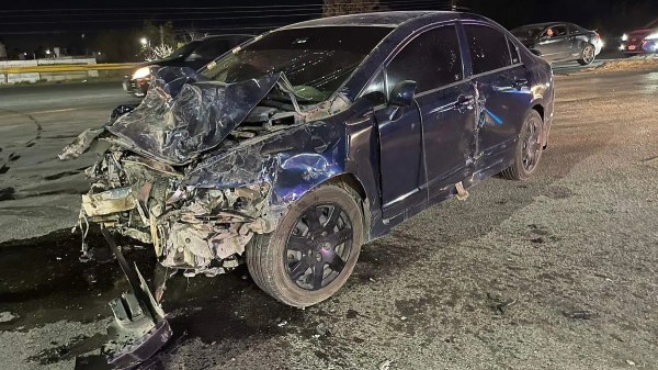 Choque en R. Almada deja un lesionado