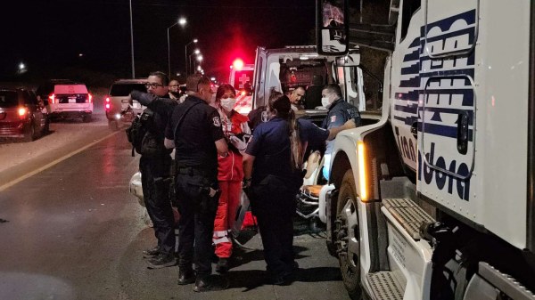 Chocan en carretera a Aldama