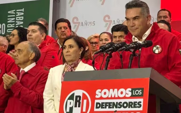 Rosario Robles regresa al PRI