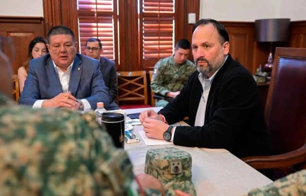 Encabeza Santiago de la Peña mesa de seguridad