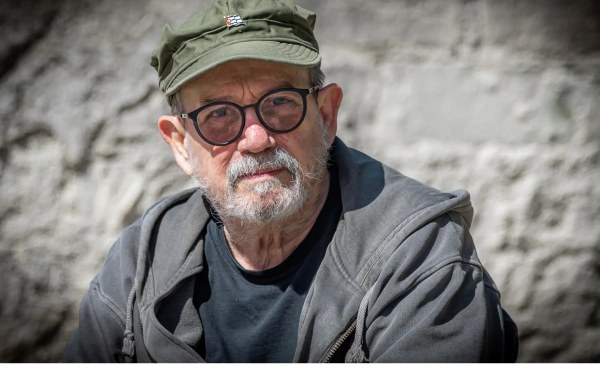 Silvio Rodríguez quiere metralleta para defender a Cuba de EU