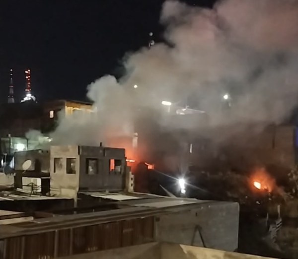 Voraz incendio consume vivienda en la colonia Lealtad II