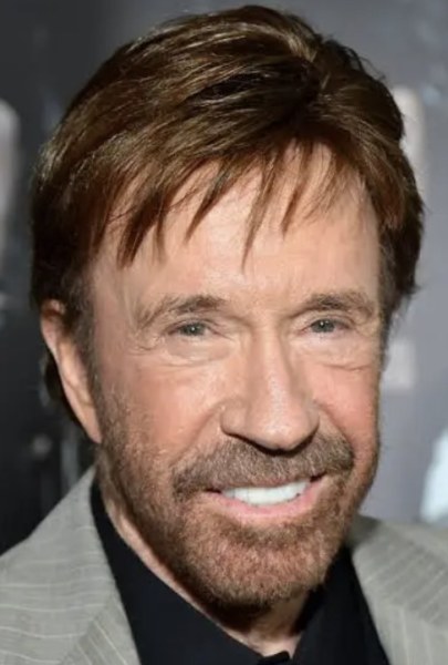 Chuck Norris, hospitalizado de emergencia en Hawái