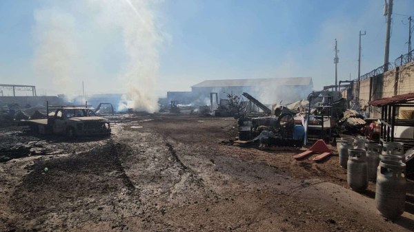 Sofocan incendio en tarimera