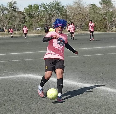 Goles con causa: futbol por los abuelitos