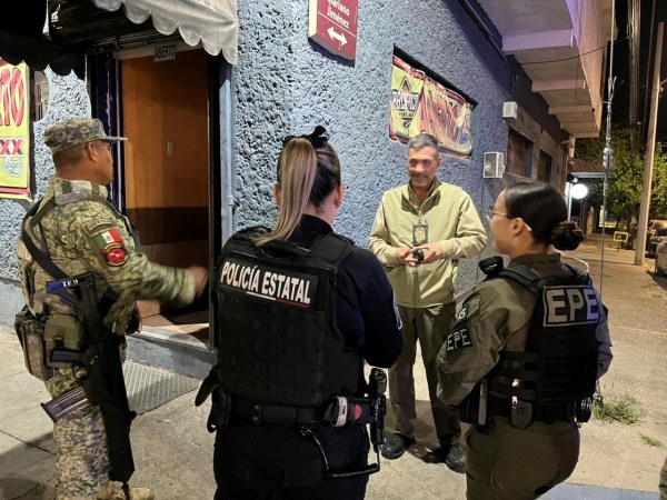 Sancionan a tres bares tras operativo