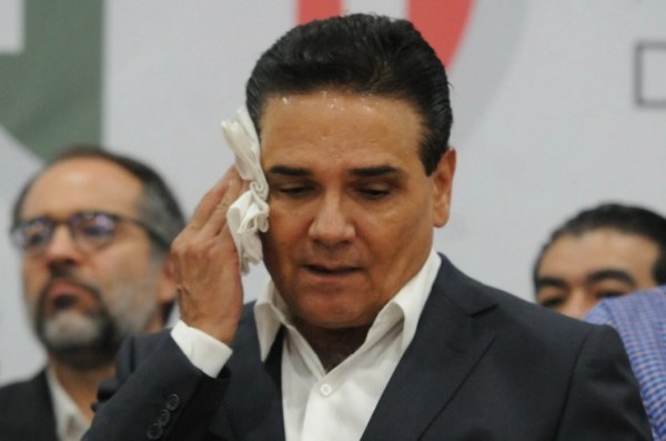 Giran órdenes de aprehensión vs Silvano Aureoles