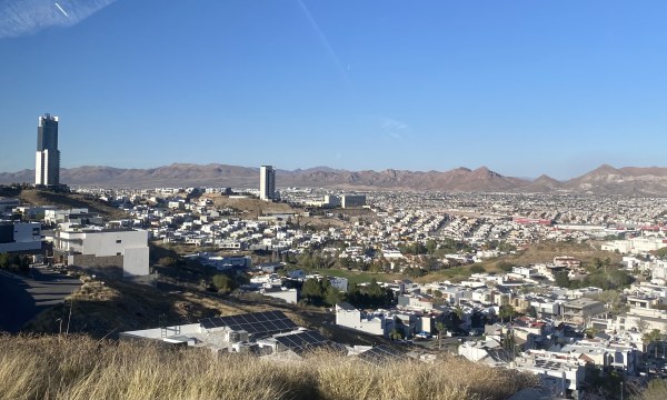 Se espera una máxima de 29°C ; Rayos UV muy altos y vientos hasta 29 km/h