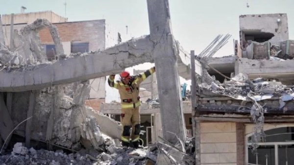 Israel golpea Teherán y advierte intensificación de ataques