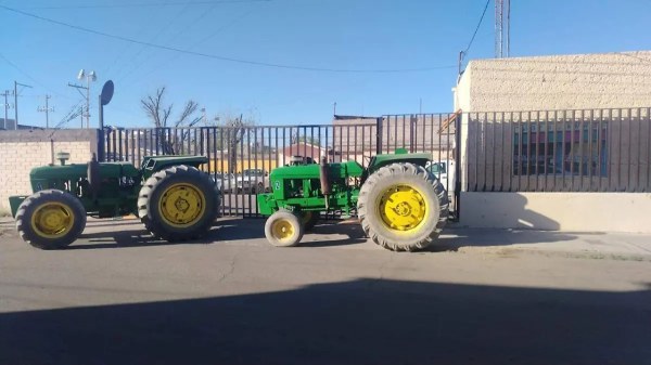 Toman oficinas de CFE en Jiménez