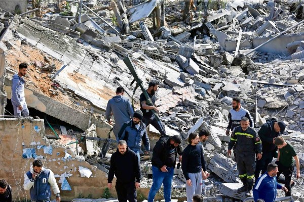 EU e Israel atacan dos planta nucleares