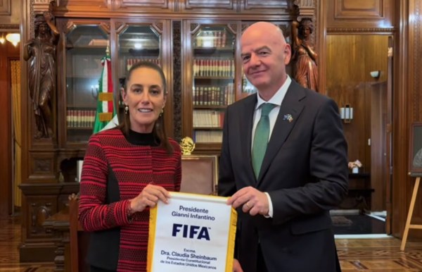 Sheinbaum e Infantino supervisan detalles finales en Palacio Nacional