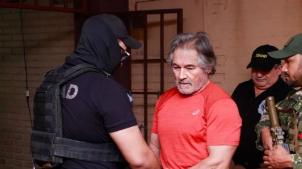 Hernán Bermúdez es presentado ante un juez por desaparición forzada