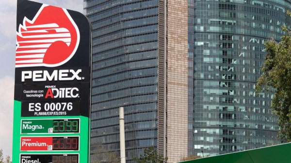 Pemex pierde más de 23 mil mdp por robo de combustible en 2025
