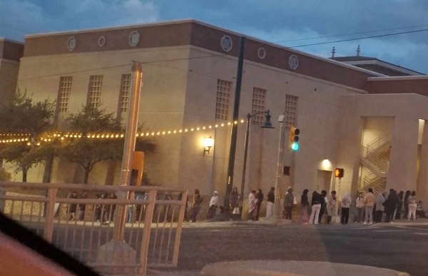 Locura por BTS: Fieles fans acampan en El Paso