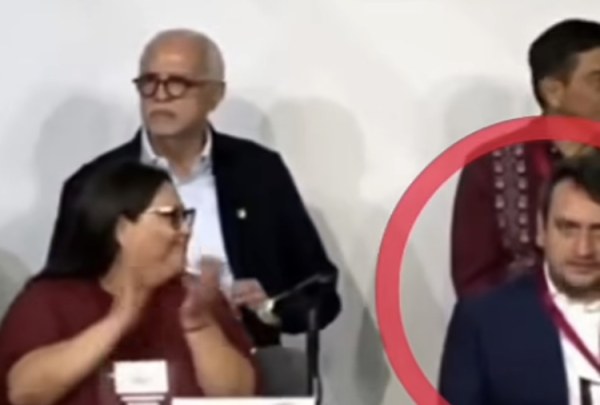 Andy López Beltrán, fuera del presídium de Morena