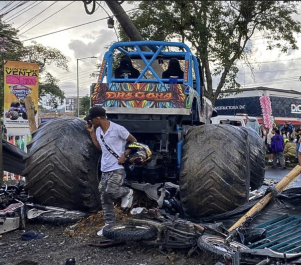 Tragedia por Monster Truck: Tres muertos 40 heridos
