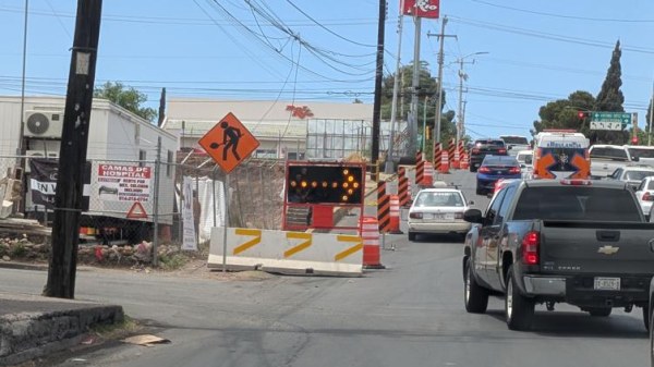 Caos vial en Independencia por construcción
