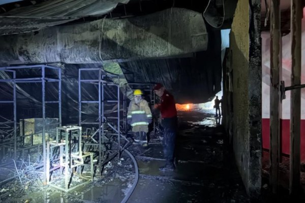 Mueren cinco tras incendio en feria de Tabasco